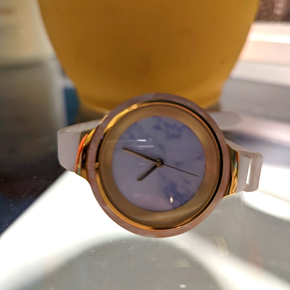 Rumba Orchard Marble Watch - White